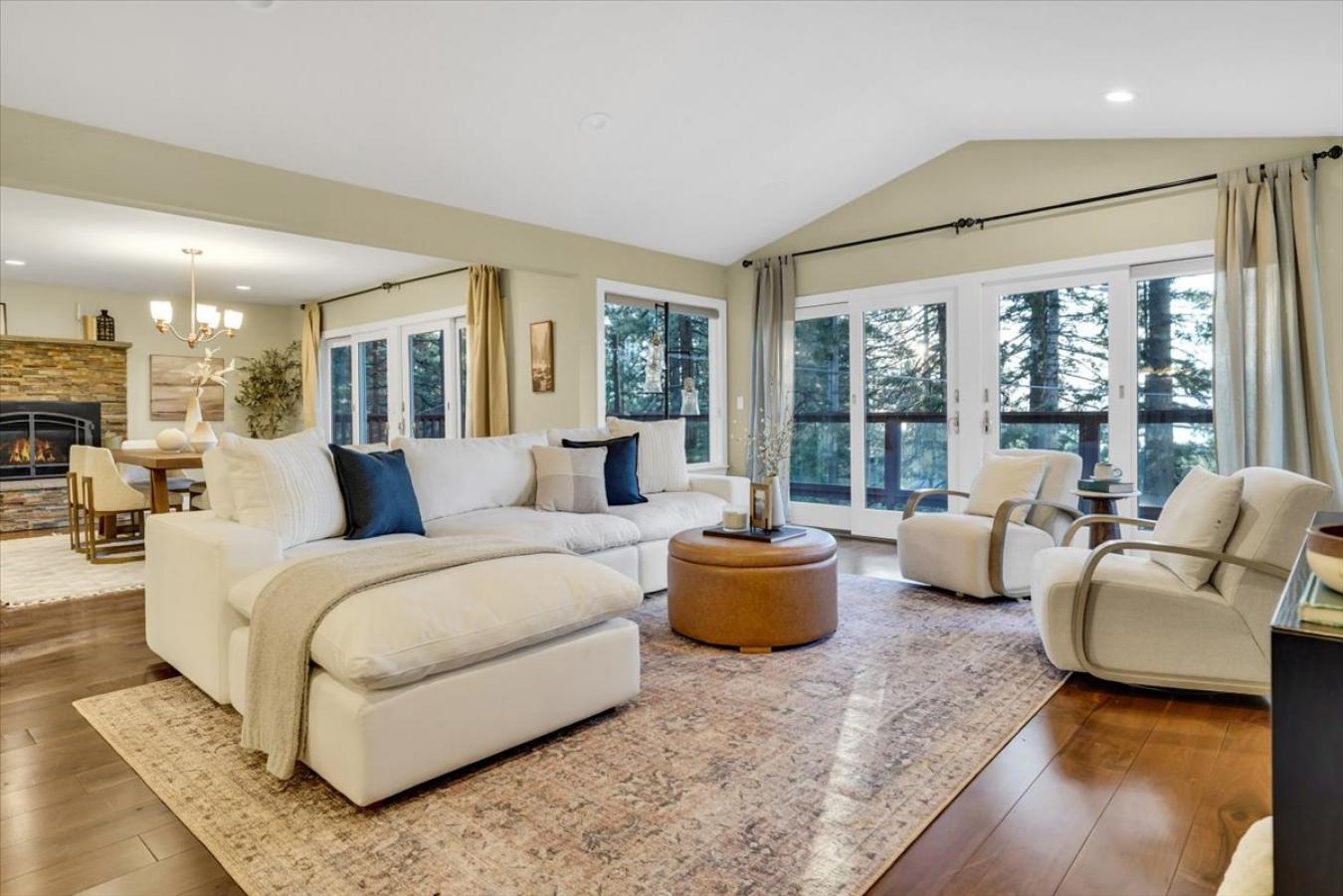 Stateline, Douglas, 89449, United States, 4 Bedrooms Bedrooms, ,3 BathroomsBathrooms,Residential,For Sale,1985816