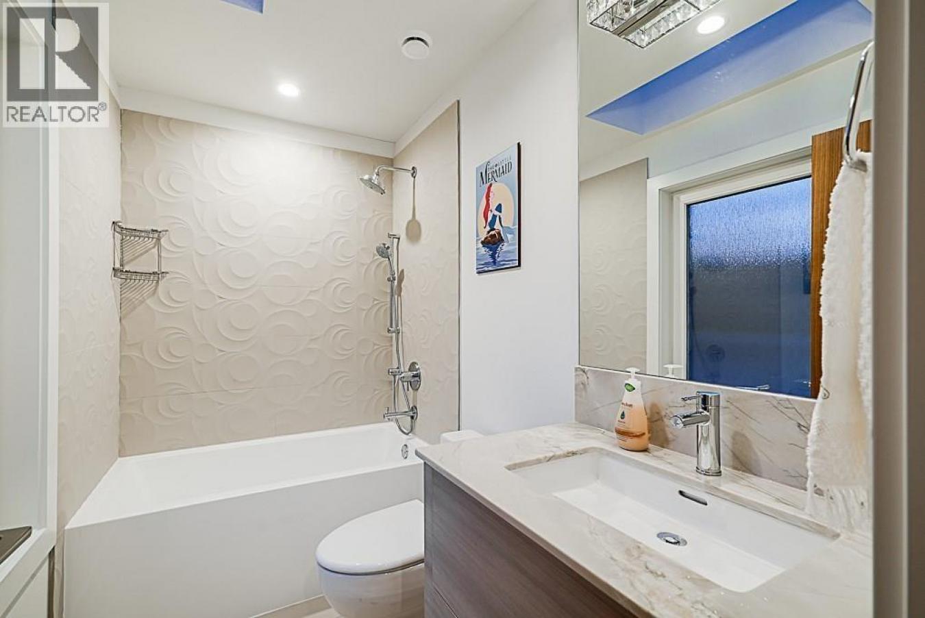 Burnaby, BC, V5J3G2, Canada, 6 Bedrooms Bedrooms, ,5 BathroomsBathrooms,Residential,For Sale,1973485