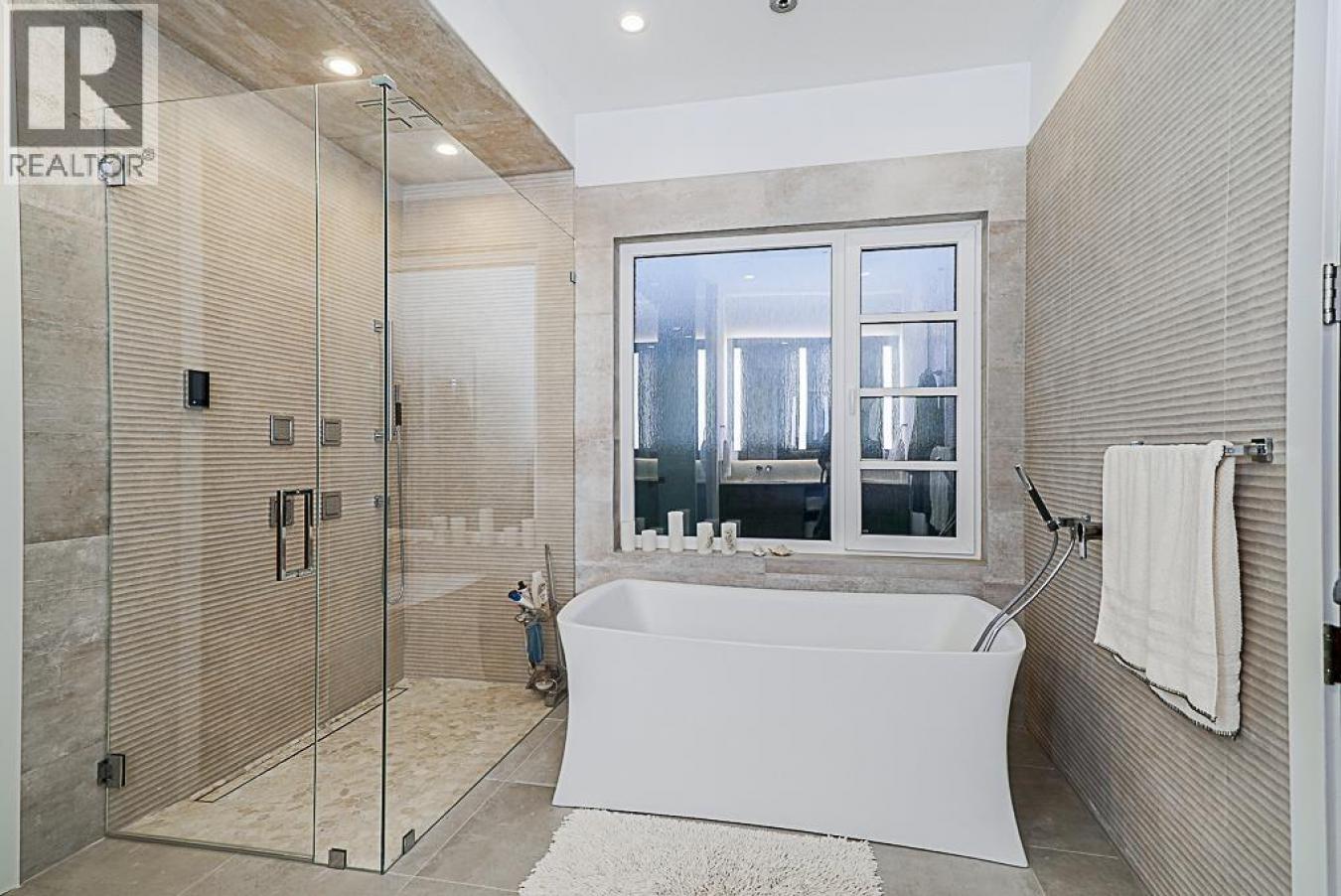 Burnaby, BC, V5J3G2, Canada, 6 Bedrooms Bedrooms, ,5 BathroomsBathrooms,Residential,For Sale,1973485