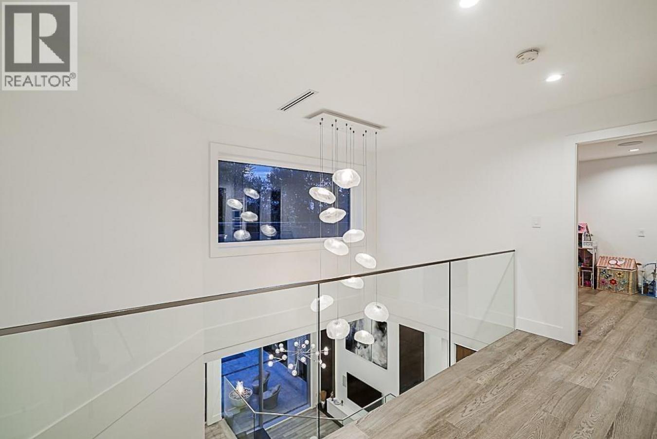 Burnaby, BC, V5J3G2, Canada, 6 Bedrooms Bedrooms, ,5 BathroomsBathrooms,Residential,For Sale,1973485