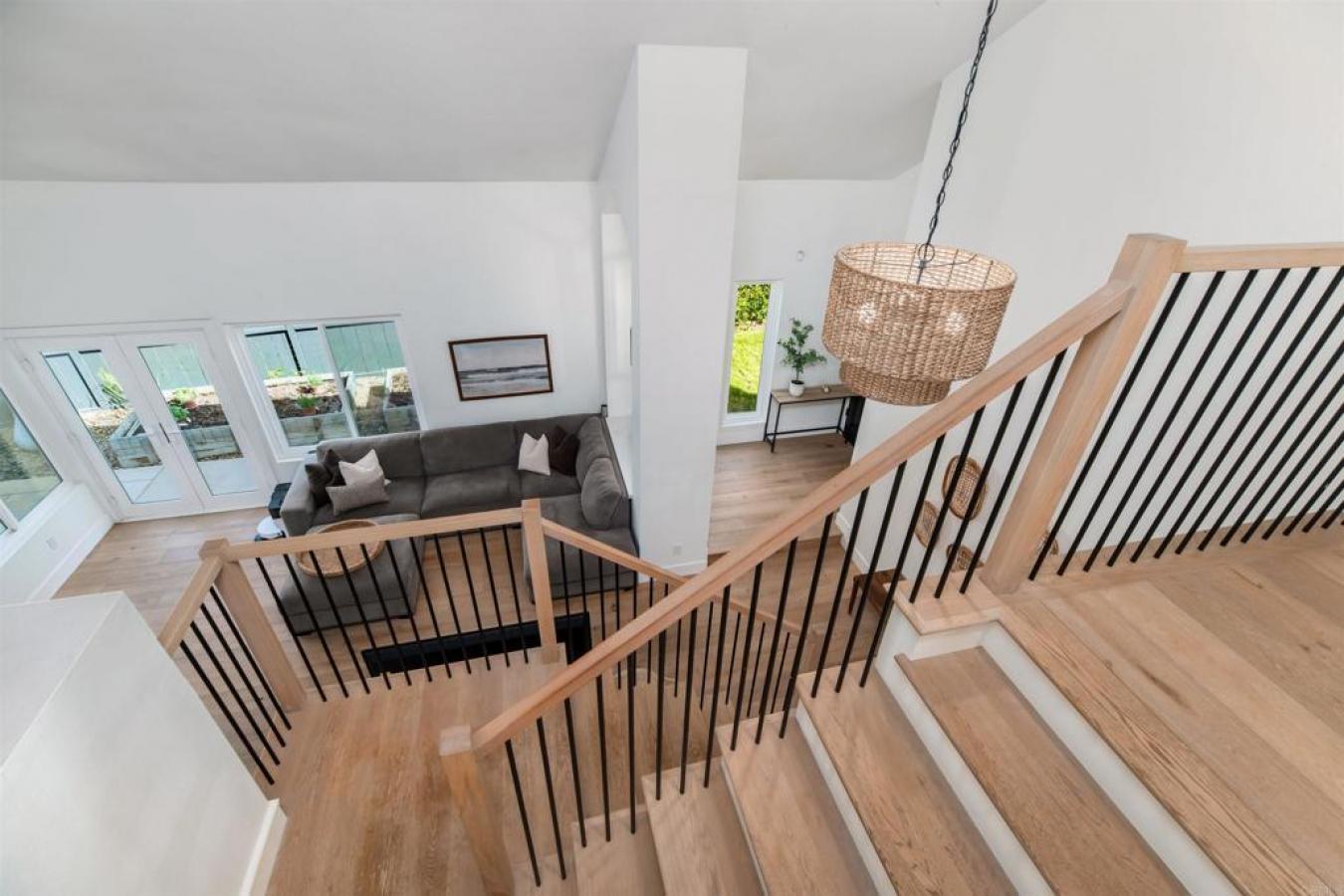 Carlsbad, San Diego, 92009, United States, 4 Bedrooms Bedrooms, ,3 BathroomsBathrooms,Residential,For Sale,1985815