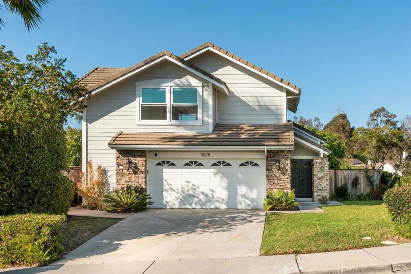 Carlsbad, San Diego, 92009, United States, 4 Bedrooms Bedrooms, ,3 BathroomsBathrooms,Residential,For Sale,1985815