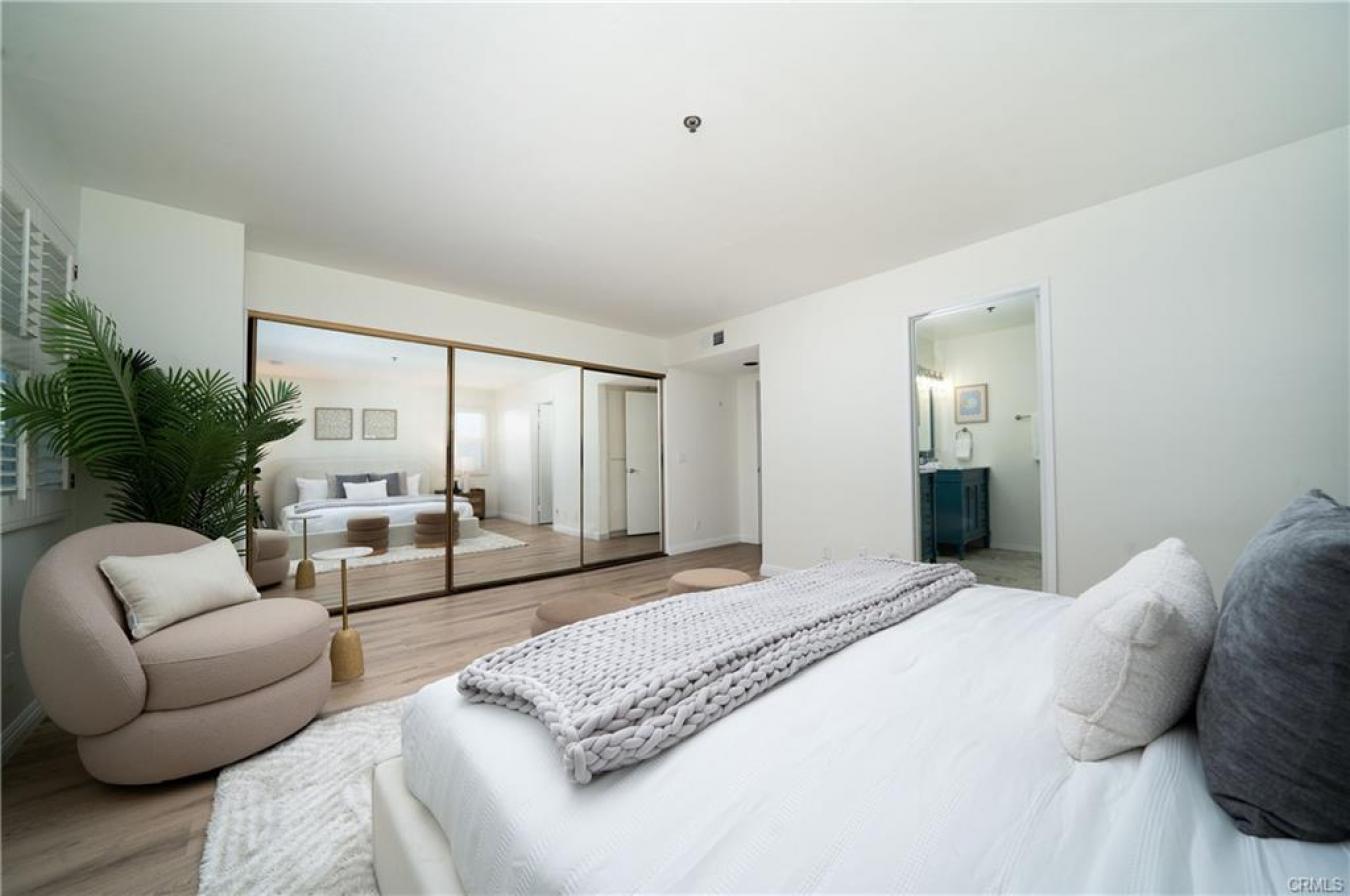 Pasadena, Los Angeles, 91101, United States, 2 Bedrooms Bedrooms, ,2 BathroomsBathrooms,Residential,For Sale,1973480