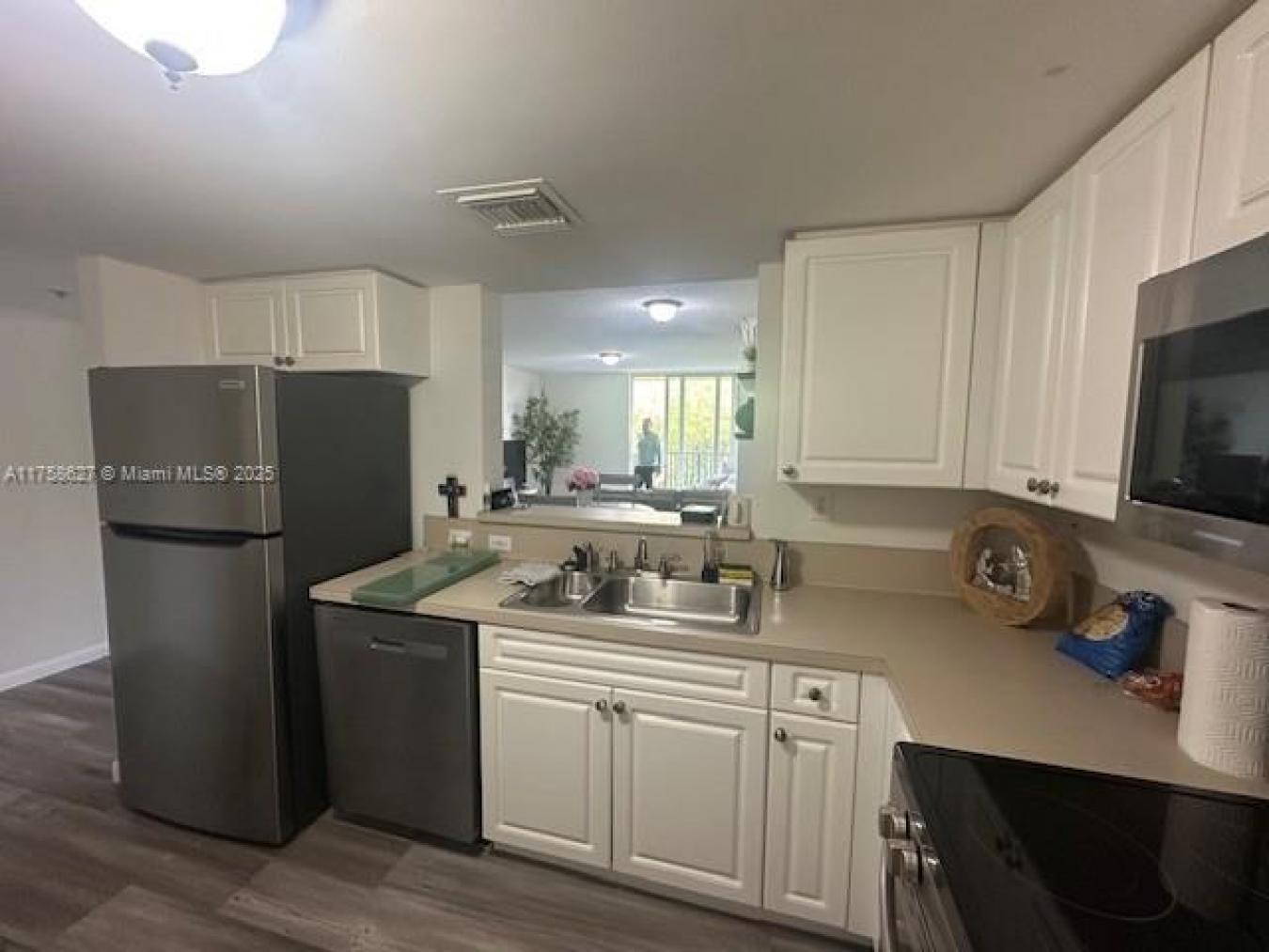 520 SE 5th Avenue 2307, Fort Lauderdale, Broward County, 33301, United States, 1 Bedroom Bedrooms, ,1 BathroomBathrooms,Residential,For Sale,520 SE 5th Avenue 2307,220482