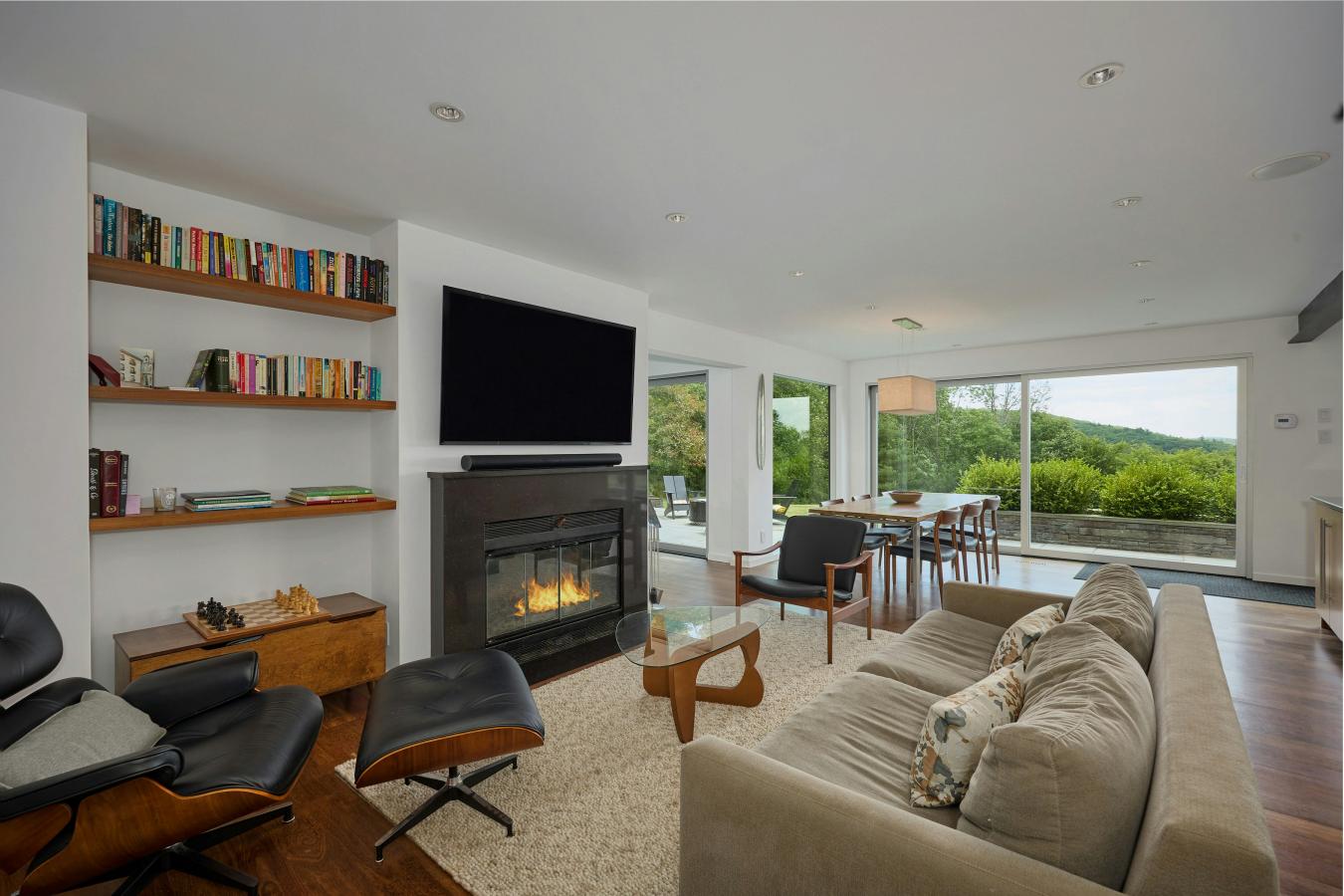 Chatham, New York, 12136, United States, 6 Bedrooms Bedrooms, ,4 BathroomsBathrooms,Residential,For Sale,1973474