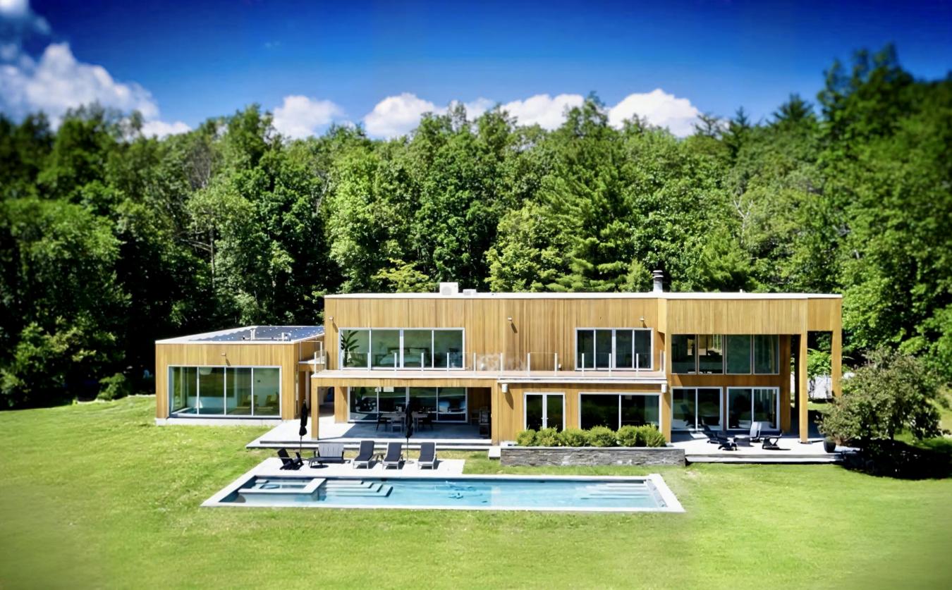 Chatham, New York, 12136, United States, 6 Bedrooms Bedrooms, ,4 BathroomsBathrooms,Residential,For Sale,1973474