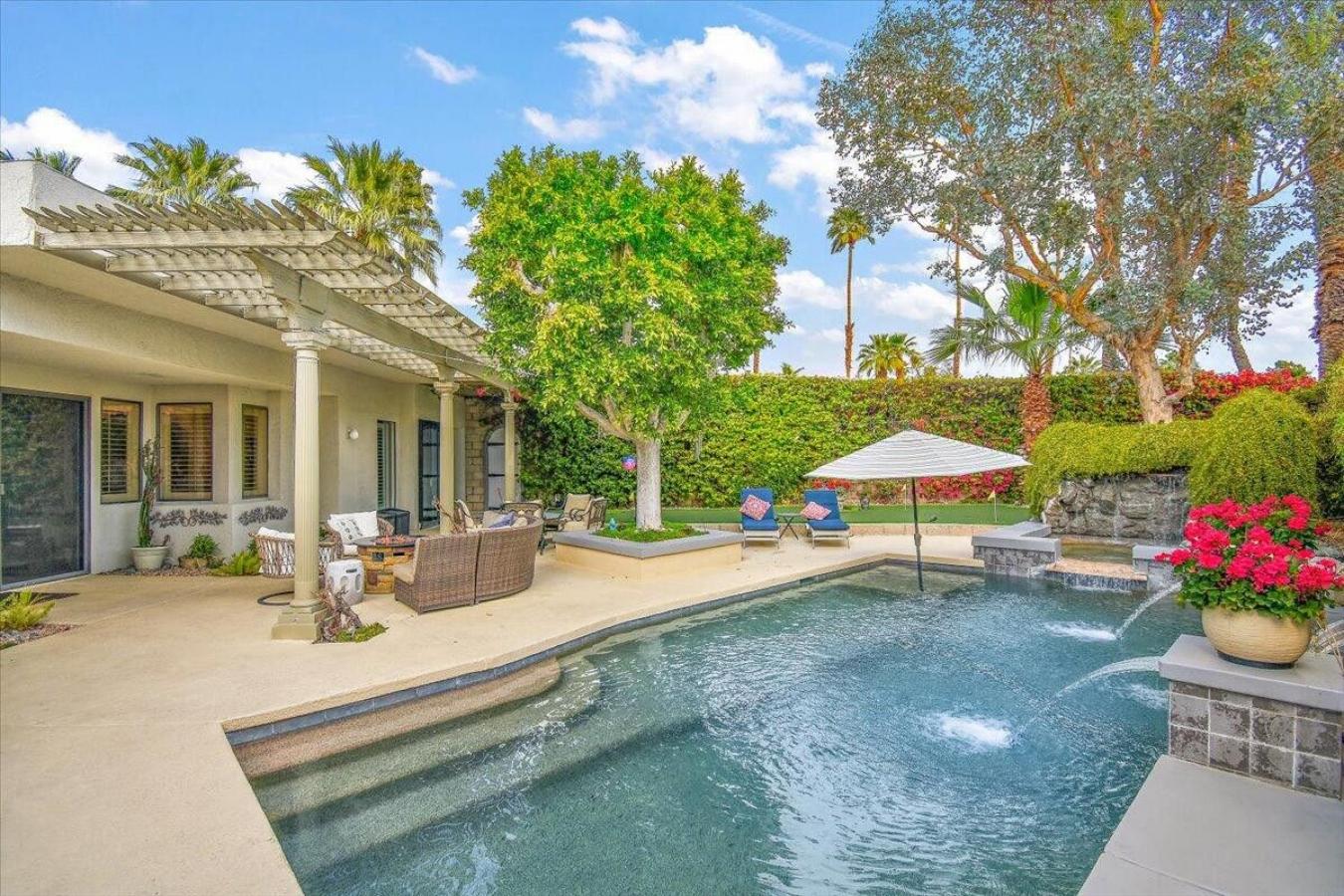 Rancho Mirage, California, 92270, United States, 3 Bedrooms Bedrooms, ,2 BathroomsBathrooms,Residential,For Sale,1973495