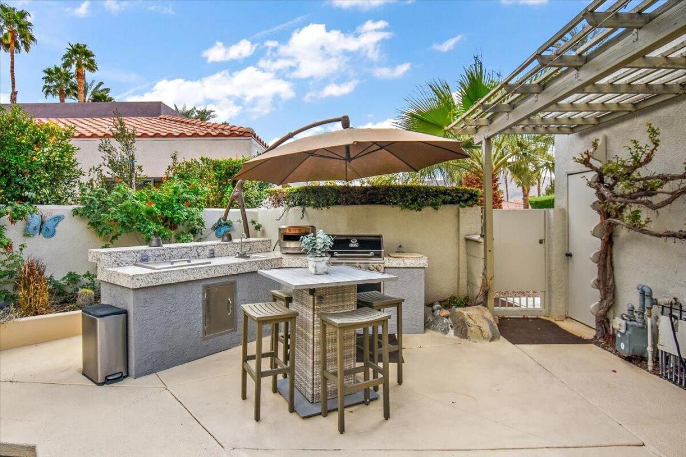 Rancho Mirage, California, 92270, United States, 3 Bedrooms Bedrooms, ,2 BathroomsBathrooms,Residential,For Sale,1973495