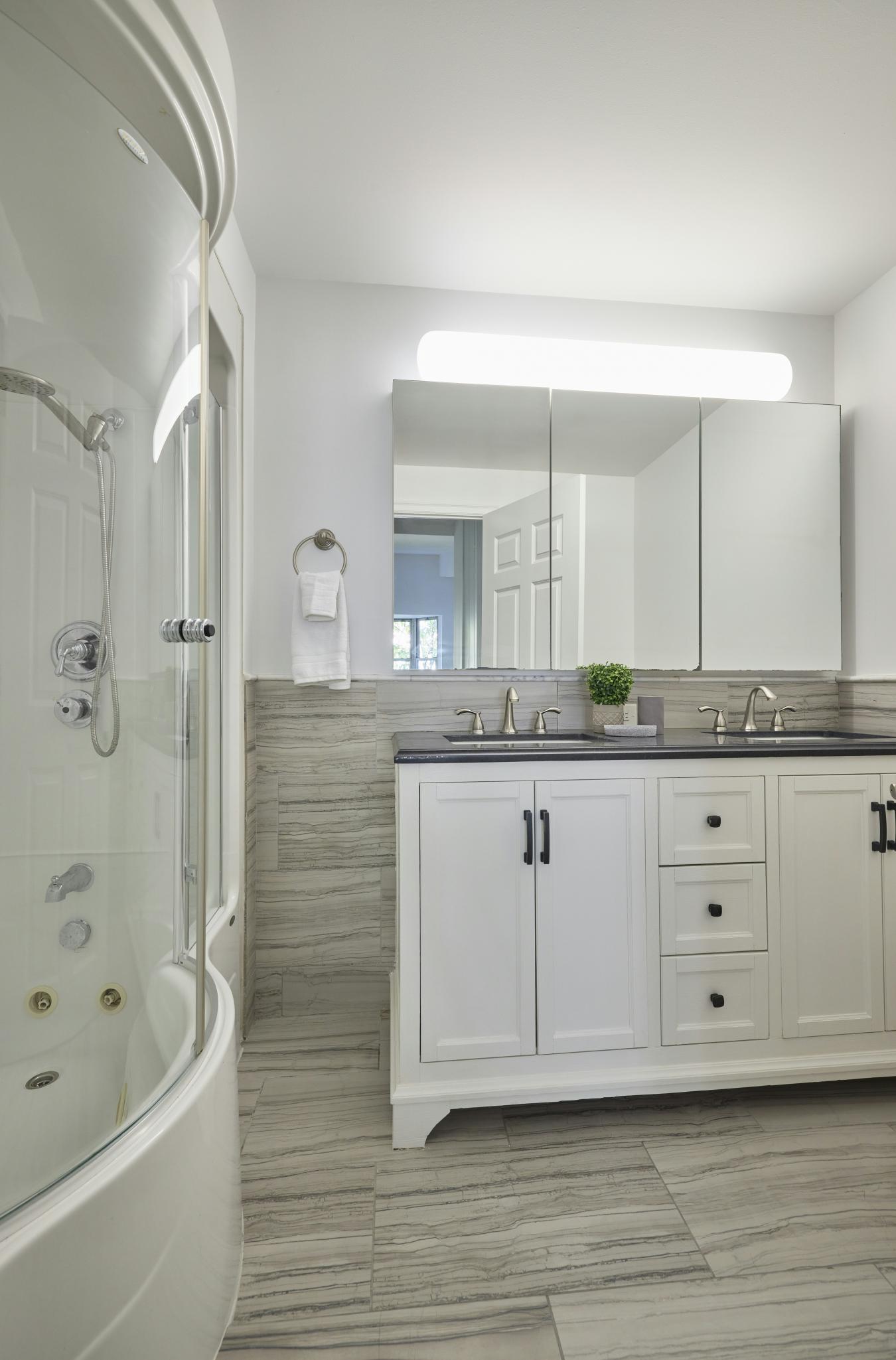 Harlem, New York, 10026, United States, 4 Bedrooms Bedrooms, ,3 BathroomsBathrooms,Residential,For Sale,1973467