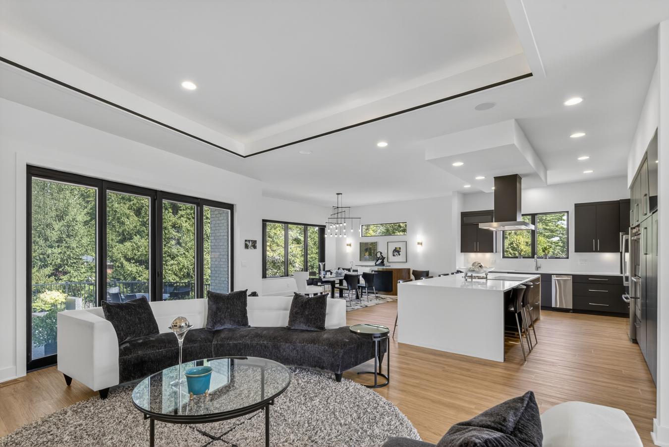 Cincinnati, Hamilton, 45230, United States, 4 Bedrooms Bedrooms, ,5 BathroomsBathrooms,Residential,For Sale,1973458