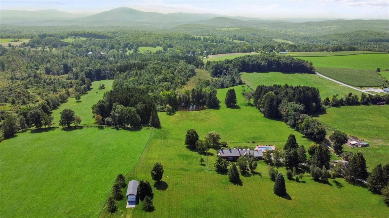 Shaftsbury, Bennington, 05262, United States, 3 Bedrooms Bedrooms, ,3 BathroomsBathrooms,Residential,For Sale,1973463