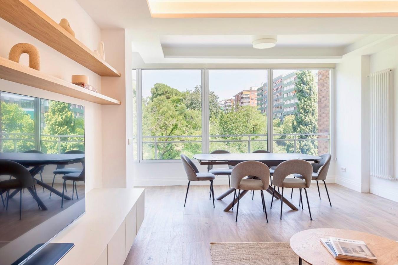 Jerónimos, Jerónimos, 28014, Spain, 3 Bedrooms Bedrooms, ,2 BathroomsBathrooms,Residential,For Sale,1973456