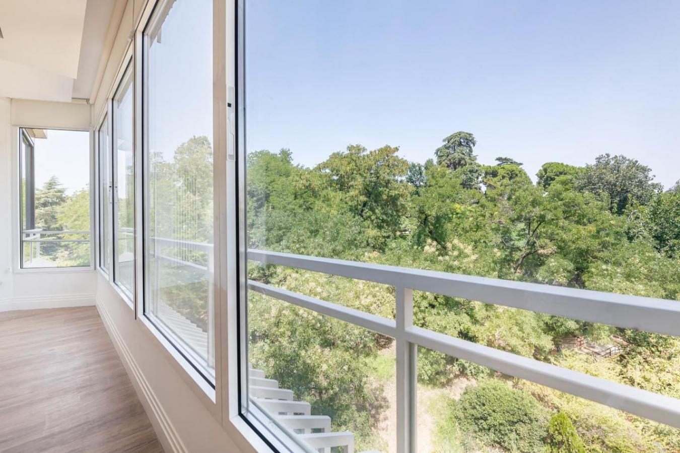 Jerónimos, Jerónimos, 28014, Spain, 3 Bedrooms Bedrooms, ,2 BathroomsBathrooms,Residential,For Sale,1973456