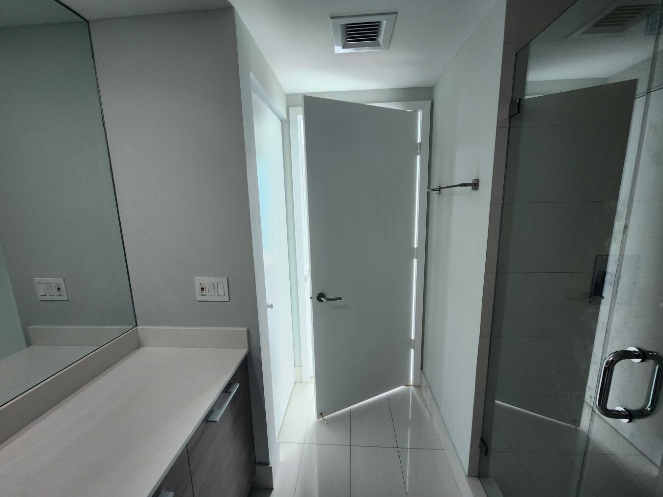 Miami, Florida, 33130, United States, 2 Bedrooms Bedrooms, ,2 BathroomsBathrooms,Residential,For Sale,2001309