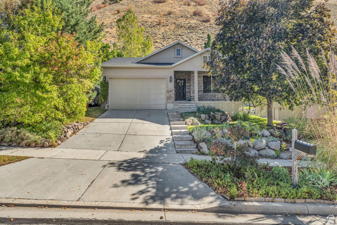 Draper, Salt Lake, 84020, United States, 5 Bedrooms Bedrooms, ,3 BathroomsBathrooms,Residential,For Sale,1973446