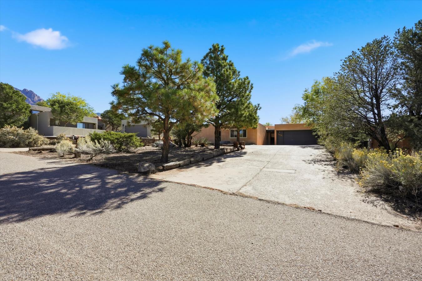 ALBUQUERQUE, New Mexico, 87109, United States, 4 Bedrooms Bedrooms, ,2 BathroomsBathrooms,Residential,For Sale,1973445