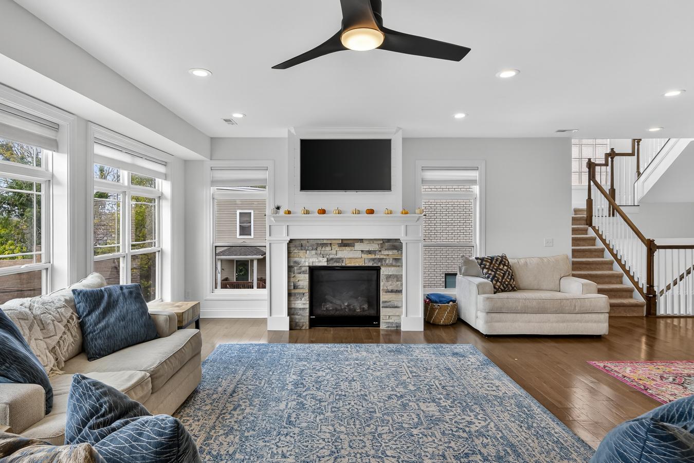 Cincinnati, Hamilton, 45226, United States, 3 Bedrooms Bedrooms, ,3 BathroomsBathrooms,Residential,For Sale,1973444