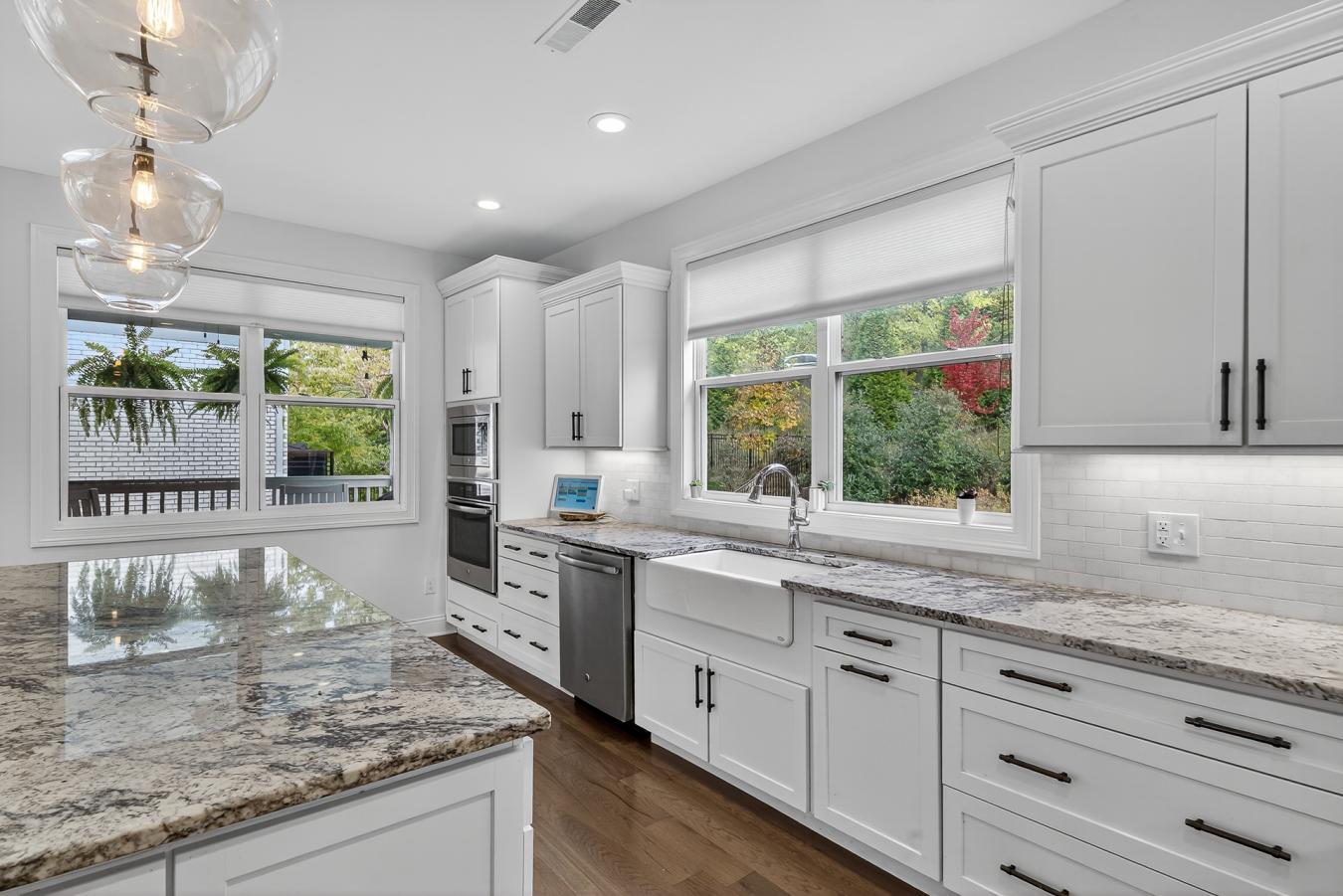 Cincinnati, Hamilton, 45226, United States, 3 Bedrooms Bedrooms, ,3 BathroomsBathrooms,Residential,For Sale,1973444