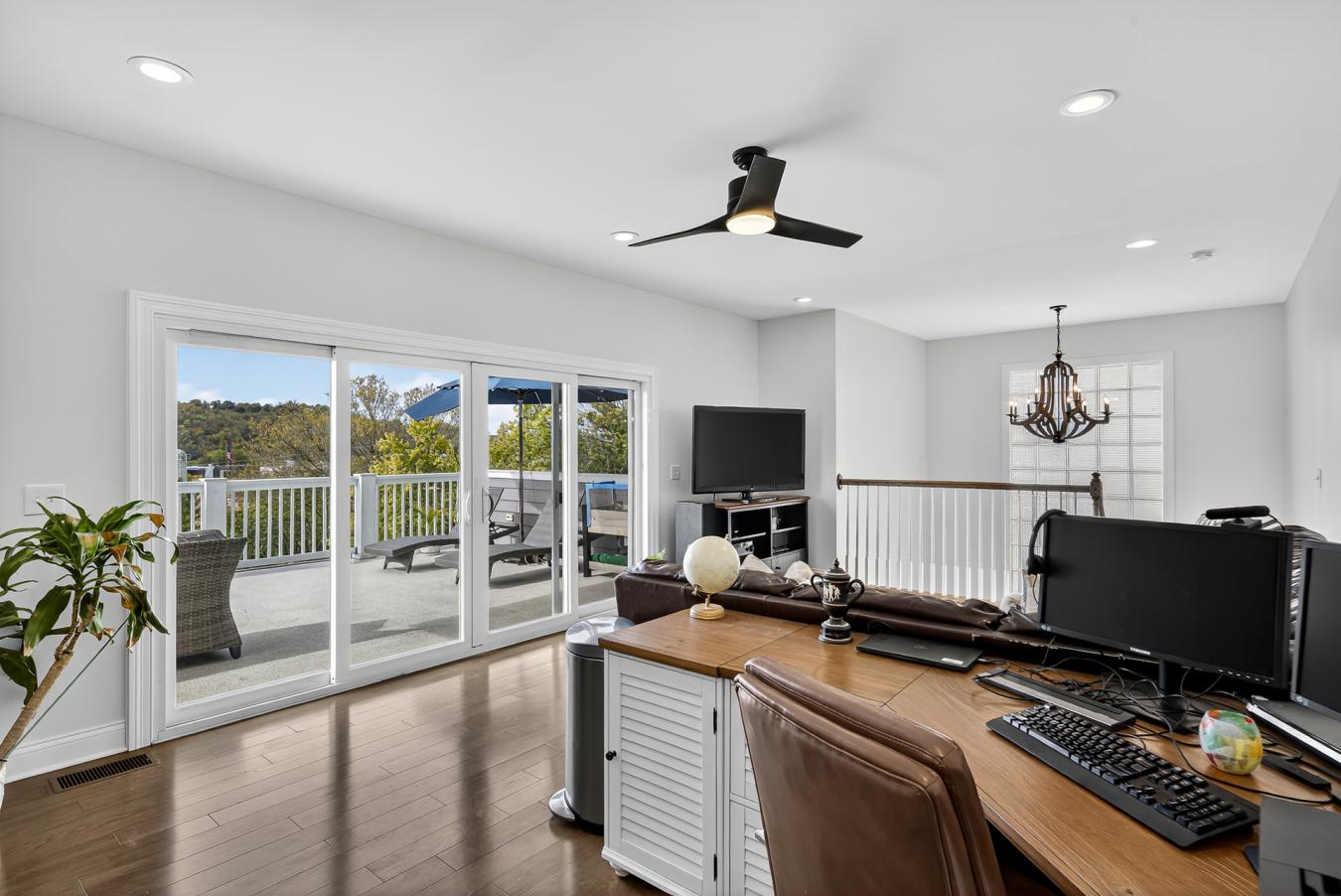 Cincinnati, Hamilton, 45226, United States, 3 Bedrooms Bedrooms, ,3 BathroomsBathrooms,Residential,For Sale,1973444