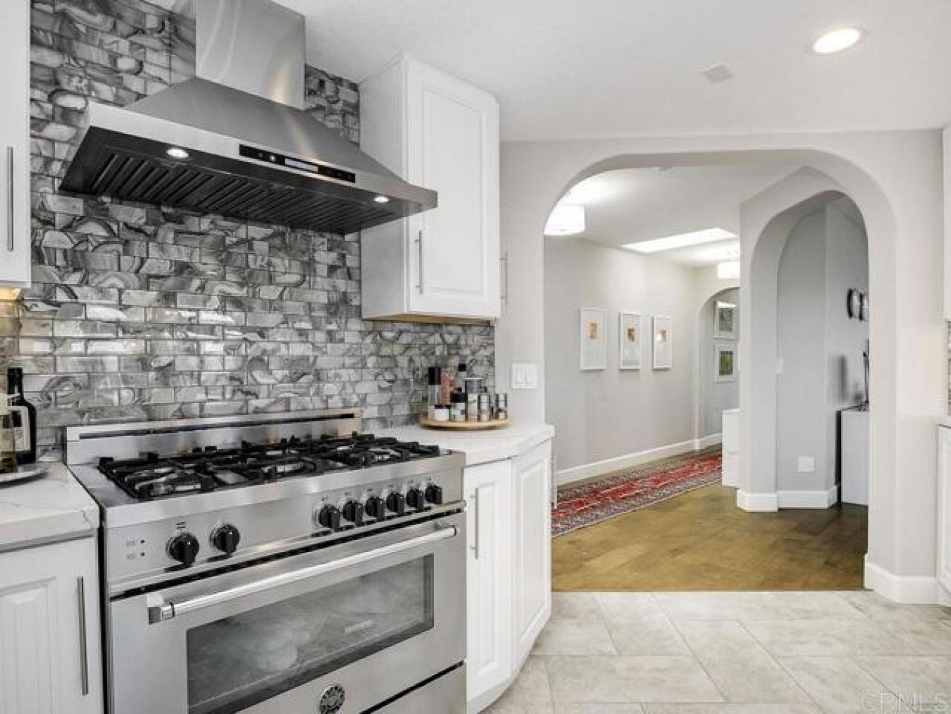 Rancho Santa Fe, San Diego, 92067, United States, 4 Bedrooms Bedrooms, ,4 BathroomsBathrooms,Residential,For Sale,1984652