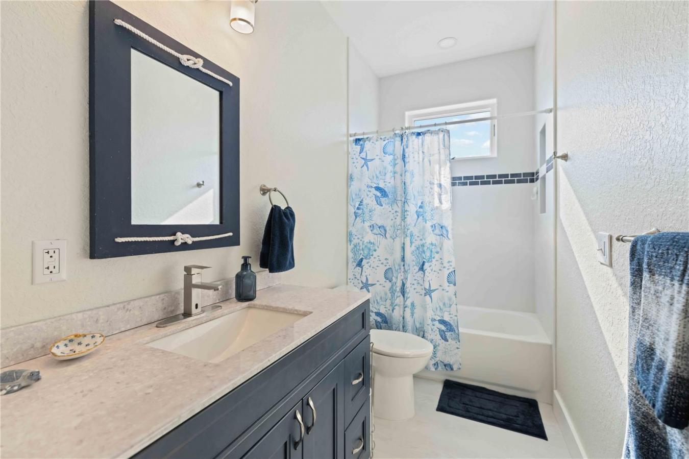 ENGLEWOOD, Charlotte, 34223, United States, 3 Bedrooms Bedrooms, ,-1 BathroomBathrooms,Residential,For Sale,1984649