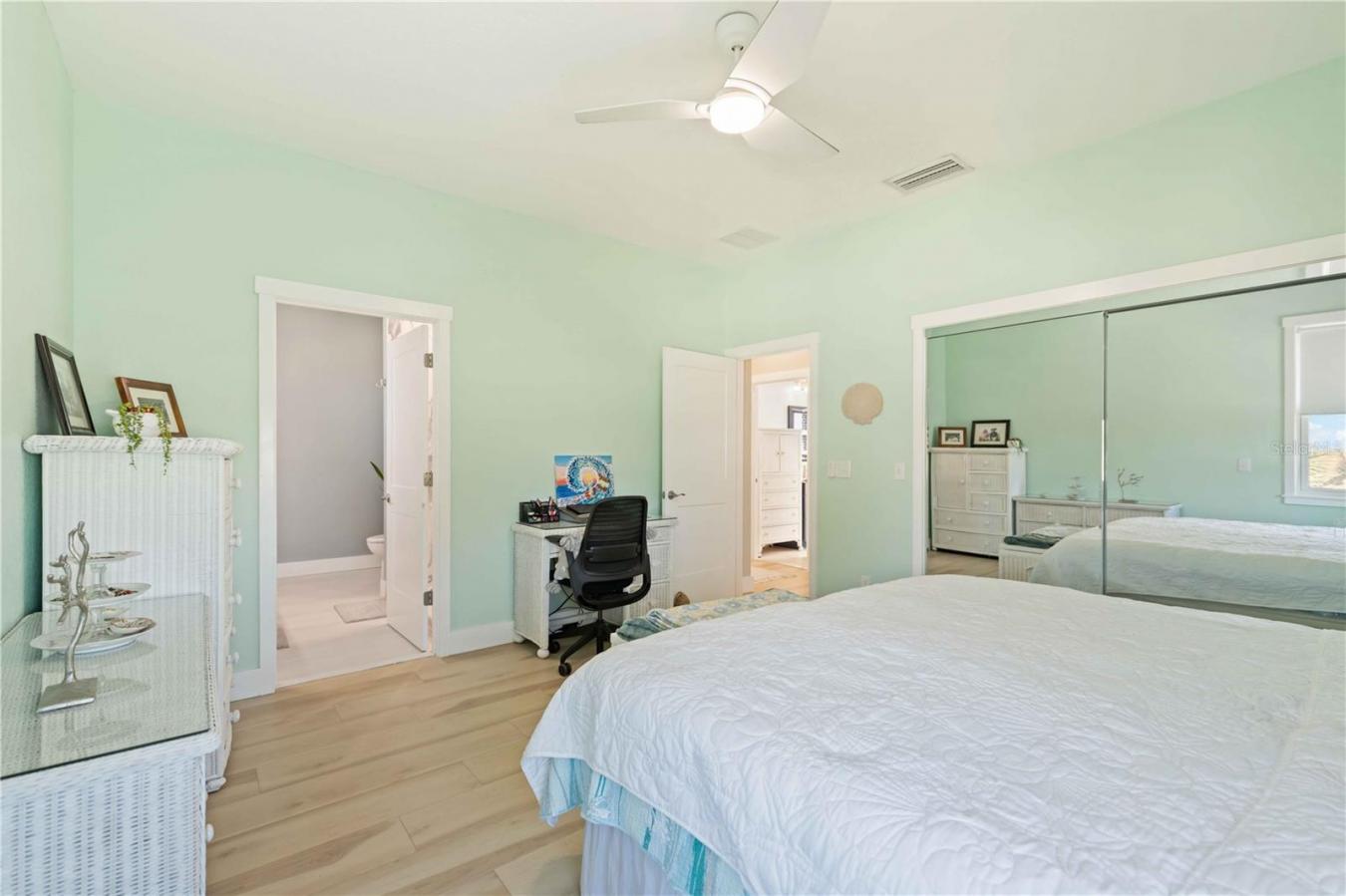 ENGLEWOOD, Charlotte, 34223, United States, 3 Bedrooms Bedrooms, ,-1 BathroomBathrooms,Residential,For Sale,1984649