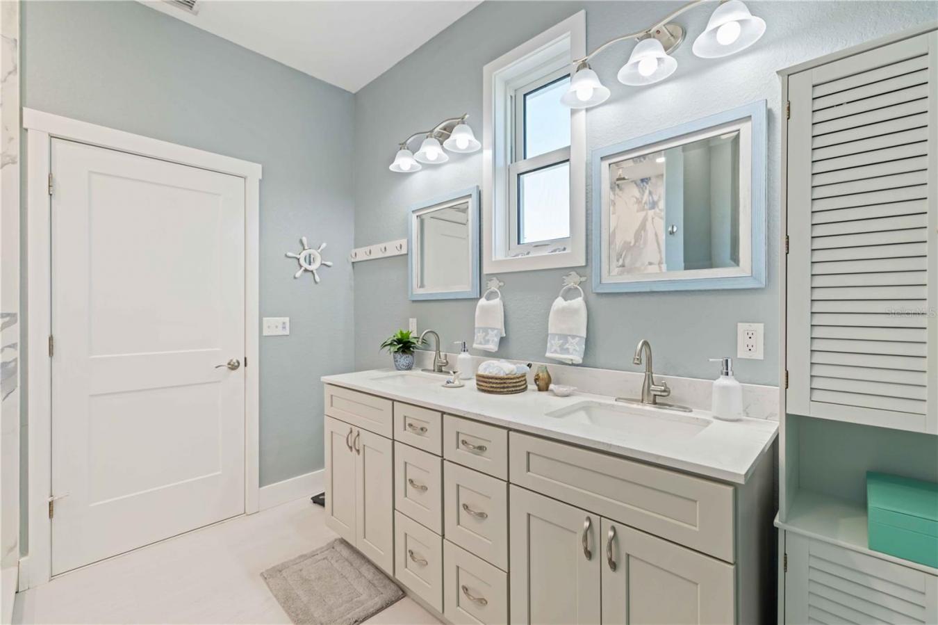 ENGLEWOOD, Charlotte, 34223, United States, 3 Bedrooms Bedrooms, ,-1 BathroomBathrooms,Residential,For Sale,1984649