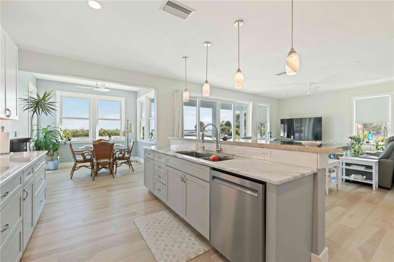 ENGLEWOOD, Charlotte, 34223, United States, 3 Bedrooms Bedrooms, ,-1 BathroomBathrooms,Residential,For Sale,1984649