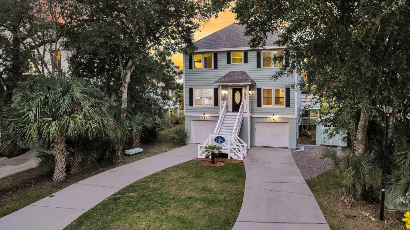 Isle of Palms, Charleston, 29451, United States, 4 Bedrooms Bedrooms, ,3 BathroomsBathrooms,Residential,For Sale,1984648