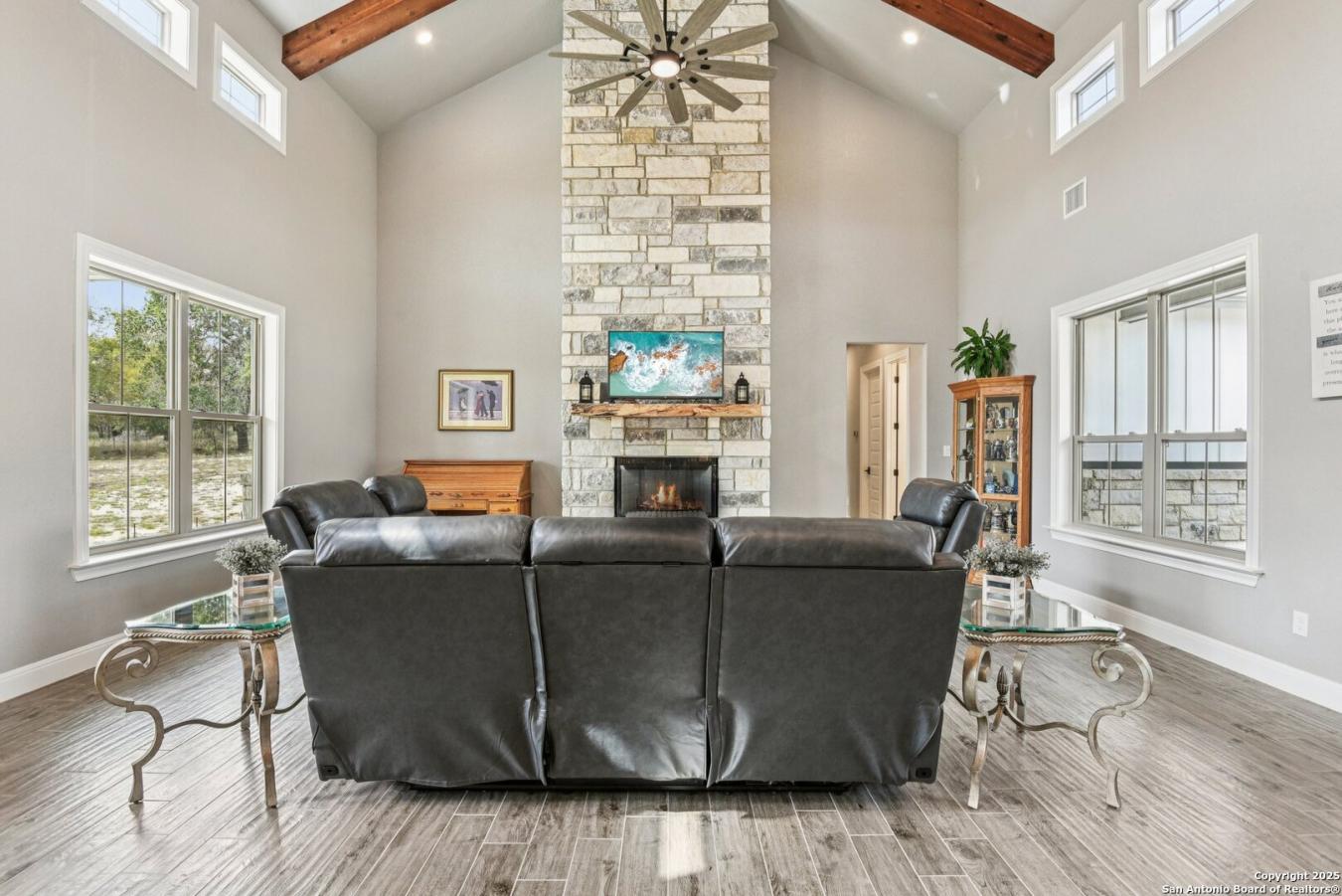 Adkins, Wilson, 78101, United States, 4 Bedrooms Bedrooms, ,3 BathroomsBathrooms,Residential,For Sale,1984647