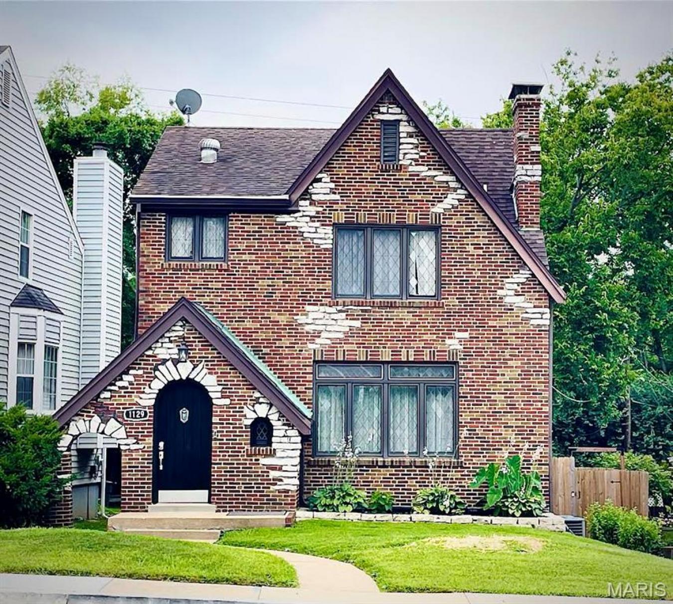 Richmond Heights, St. Louis, 63117, United States, 2 Bedrooms Bedrooms, ,2 BathroomsBathrooms,Residential,For Sale,1984645 Richmond Heights, St. Louis, 63117, United States, 2 Bedrooms Bedrooms, ,2 BathroomsBathrooms,Residential,For Sale,1984645