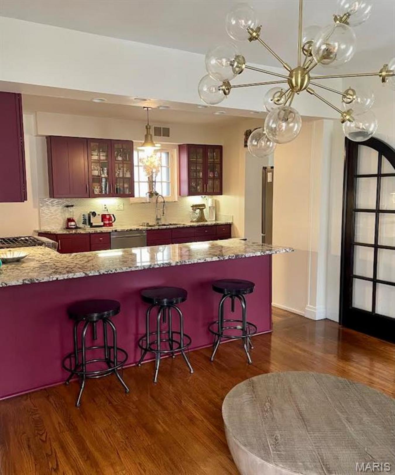 Richmond Heights, St. Louis, 63117, United States, 2 Bedrooms Bedrooms, ,2 BathroomsBathrooms,Residential,For Sale,1984645