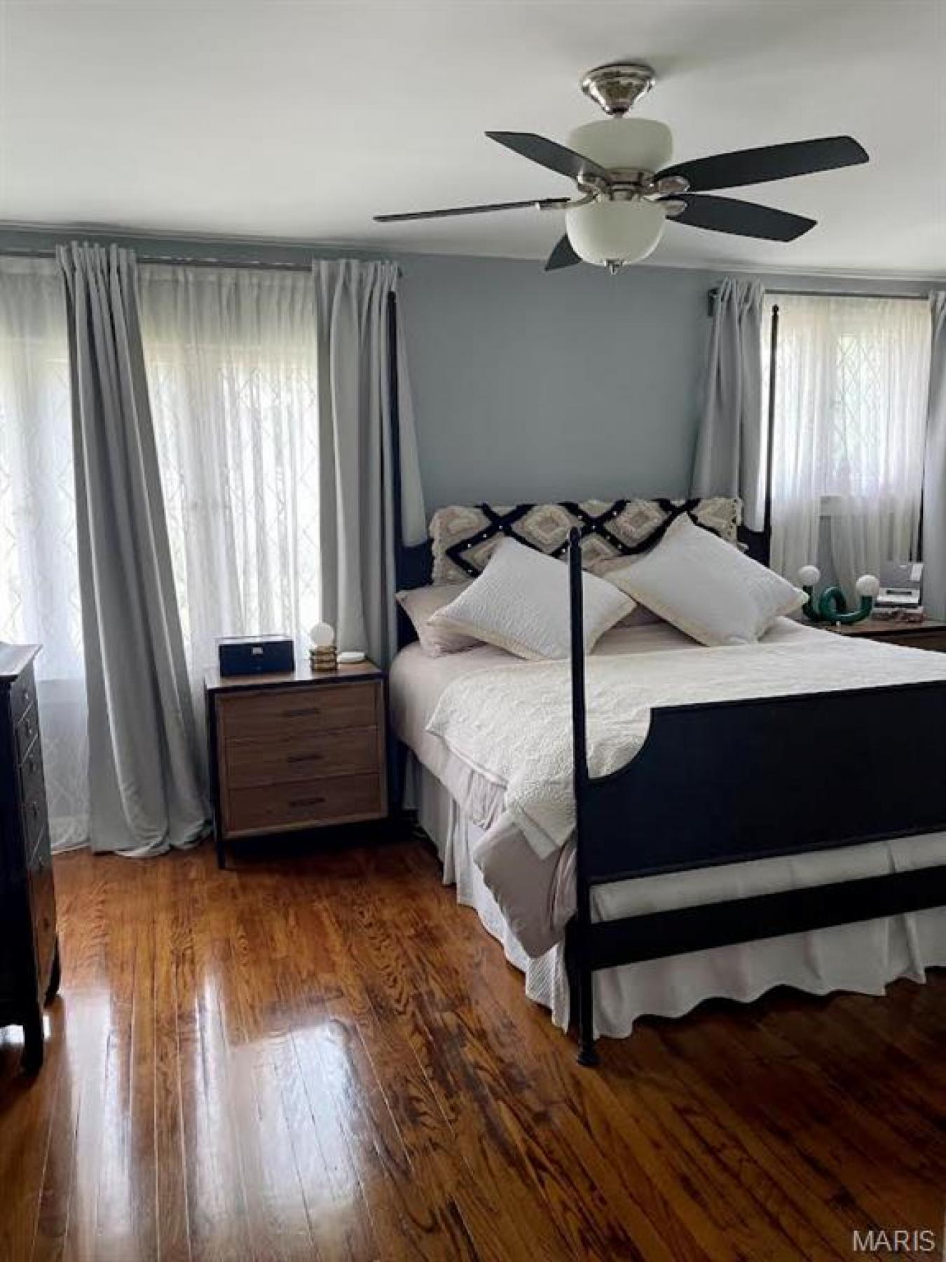 Richmond Heights, St. Louis, 63117, United States, 2 Bedrooms Bedrooms, ,2 BathroomsBathrooms,Residential,For Sale,1984645