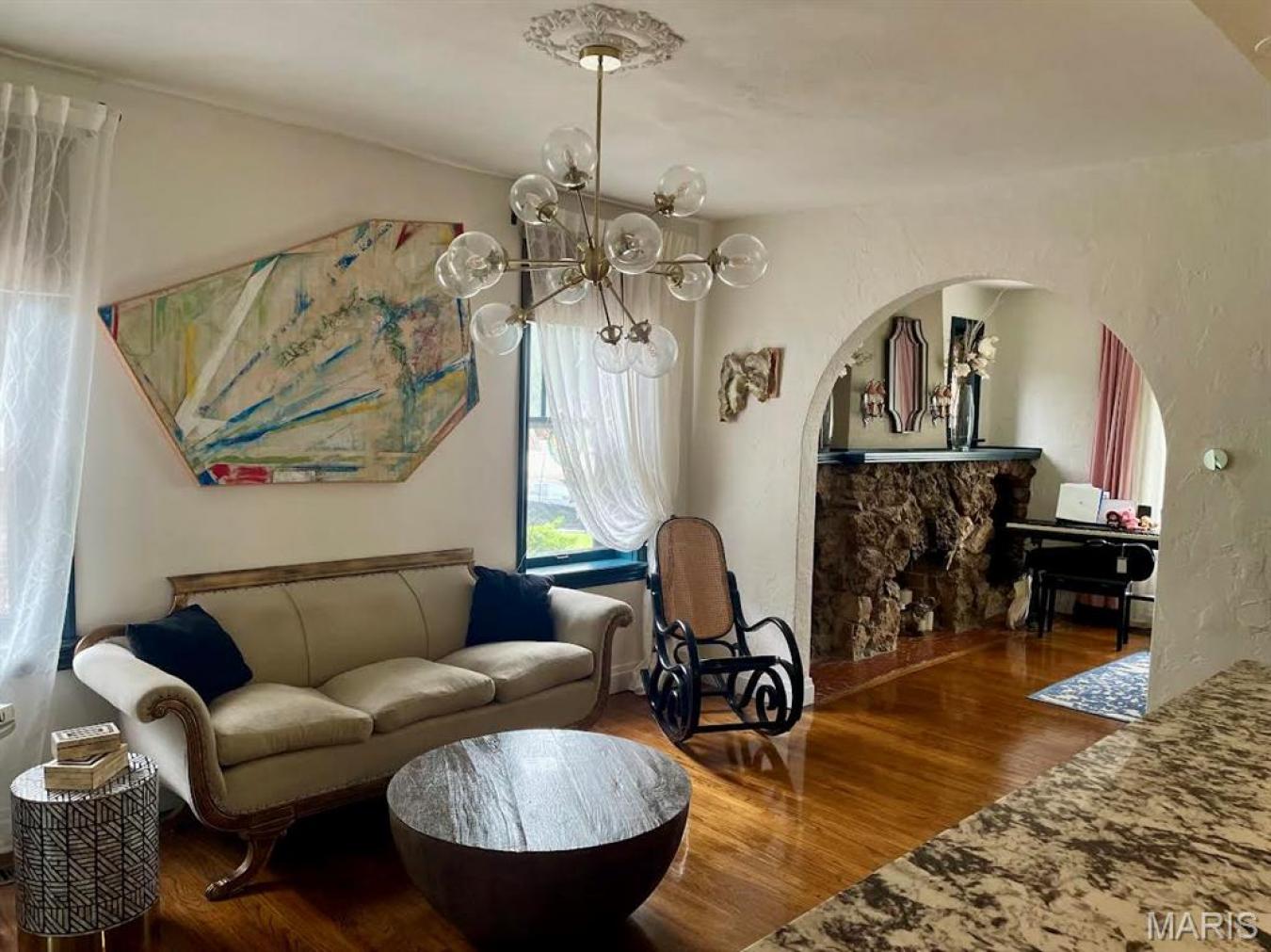 Richmond Heights, St. Louis, 63117, United States, 2 Bedrooms Bedrooms, ,2 BathroomsBathrooms,Residential,For Sale,1984645