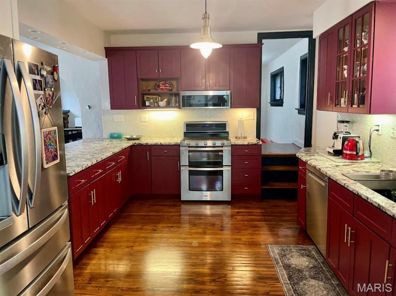 Richmond Heights, St. Louis, 63117, United States, 2 Bedrooms Bedrooms, ,2 BathroomsBathrooms,Residential,For Sale,1984645