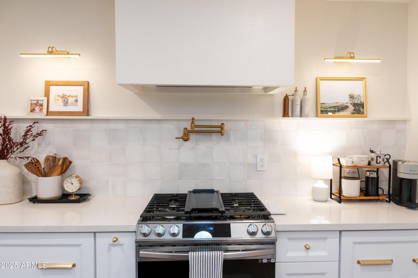 Phoenix, Maricopa, 85020, United States, 4 Bedrooms Bedrooms, ,3 BathroomsBathrooms,Residential,For Sale,1984646