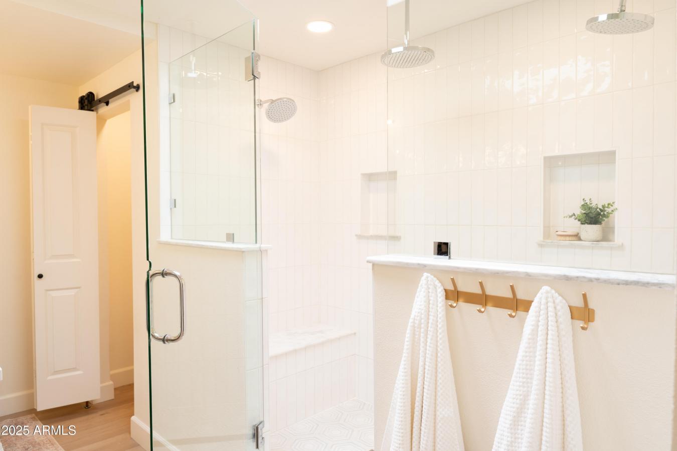 Phoenix, Maricopa, 85020, United States, 4 Bedrooms Bedrooms, ,3 BathroomsBathrooms,Residential,For Sale,1984646