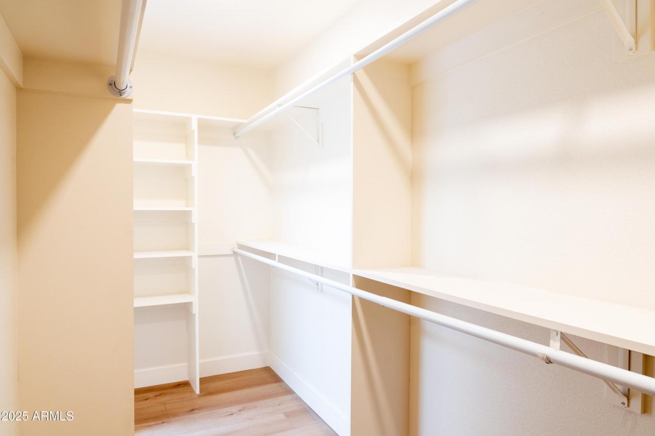 Phoenix, Maricopa, 85020, United States, 4 Bedrooms Bedrooms, ,3 BathroomsBathrooms,Residential,For Sale,1984646