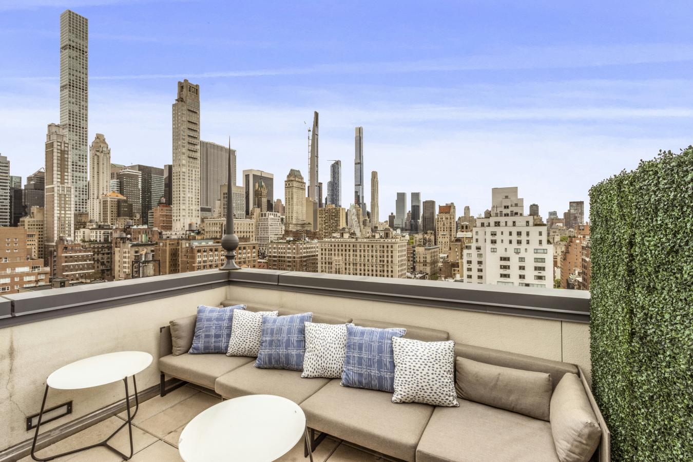 New York, New York, 10065, United States, 5 Bedrooms Bedrooms, ,5 BathroomsBathrooms,Residential,For Sale,1973629