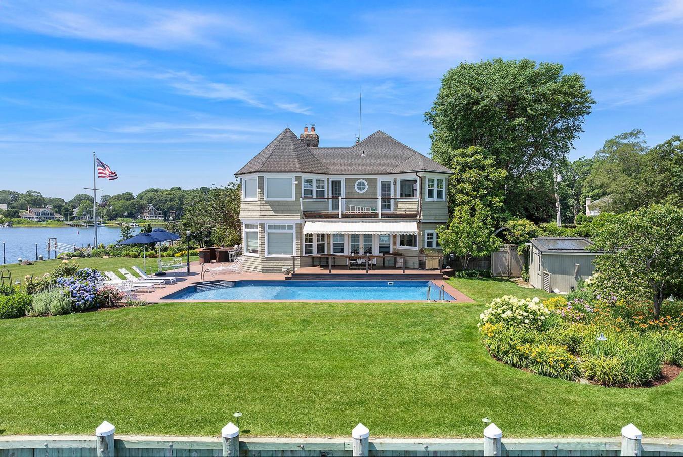 Sag Harbor, New York, 11963, United States, 4 Bedrooms Bedrooms, ,4 BathroomsBathrooms,Residential,For Sale,1973628