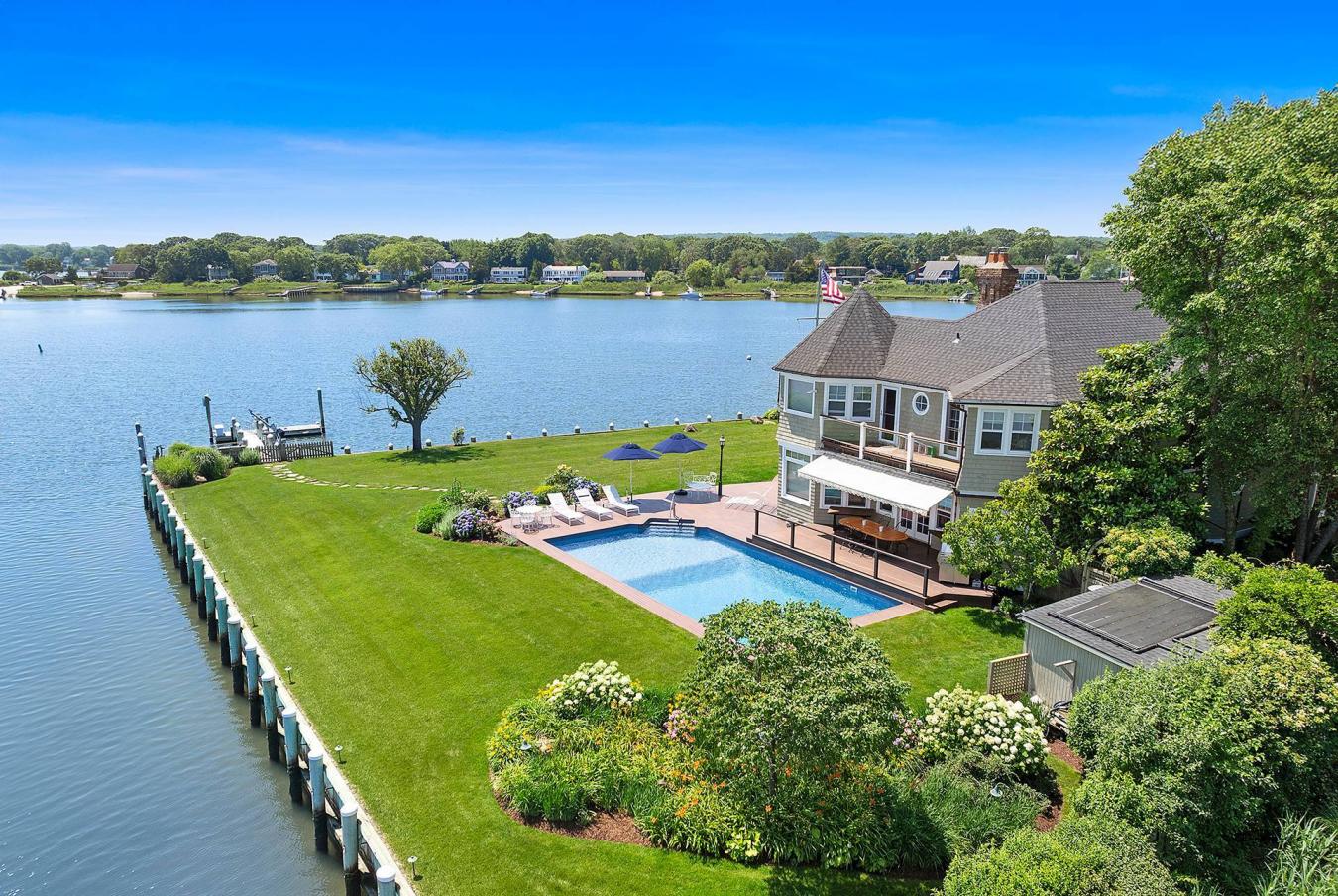 Sag Harbor, New York, 11963, United States, 4 Bedrooms Bedrooms, ,4 BathroomsBathrooms,Residential,For Sale,1973628