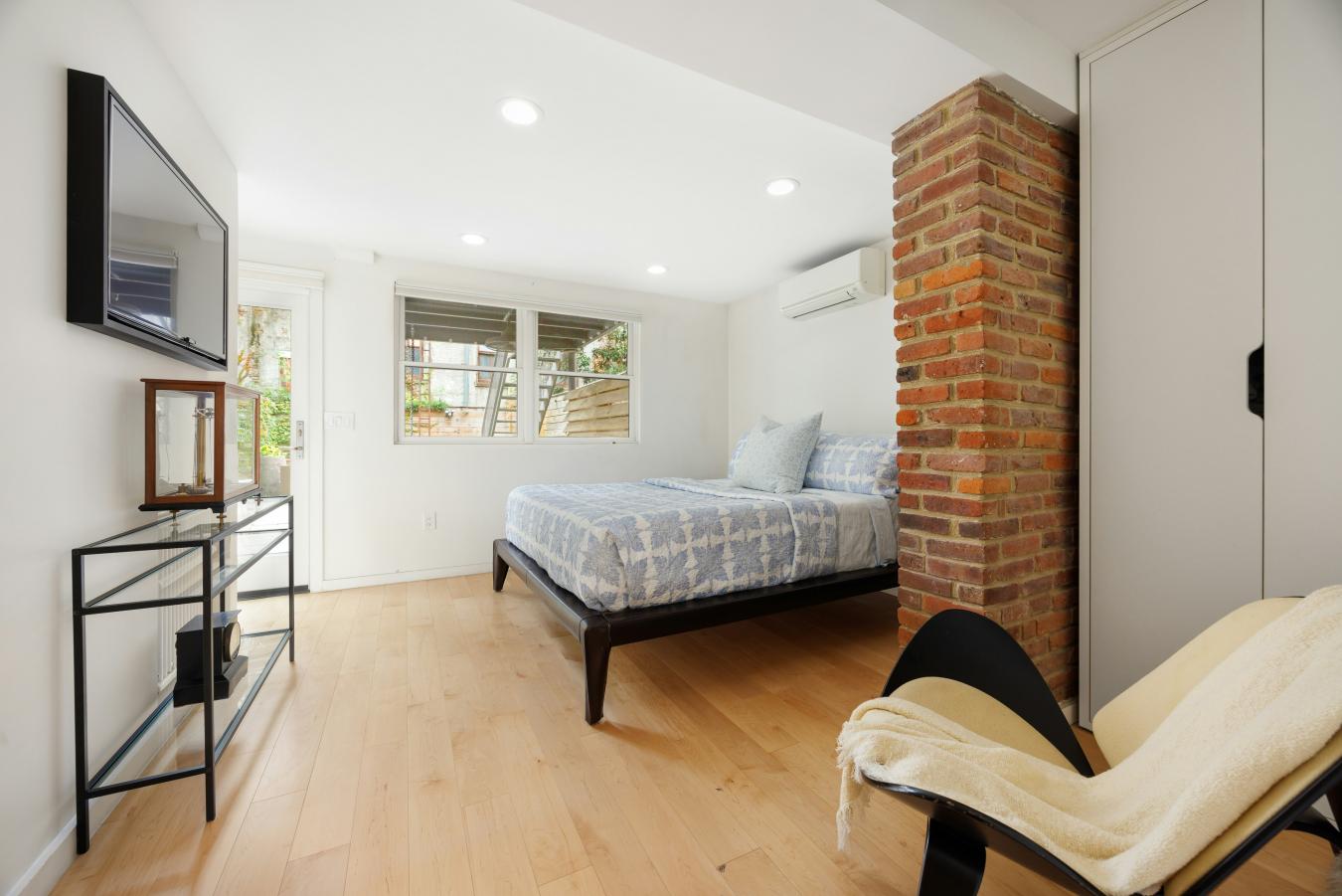 Carroll Gardens, New York, 11231, United States, 6 Bedrooms Bedrooms, ,4 BathroomsBathrooms,Residential,For Sale,1973627