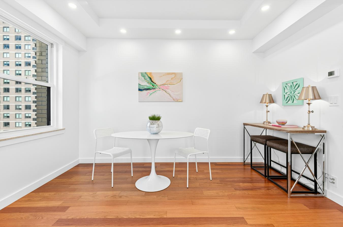 New York, New York, 10021, United States, 2 Bedrooms Bedrooms, ,2 BathroomsBathrooms,Residential,For Sale,1984642