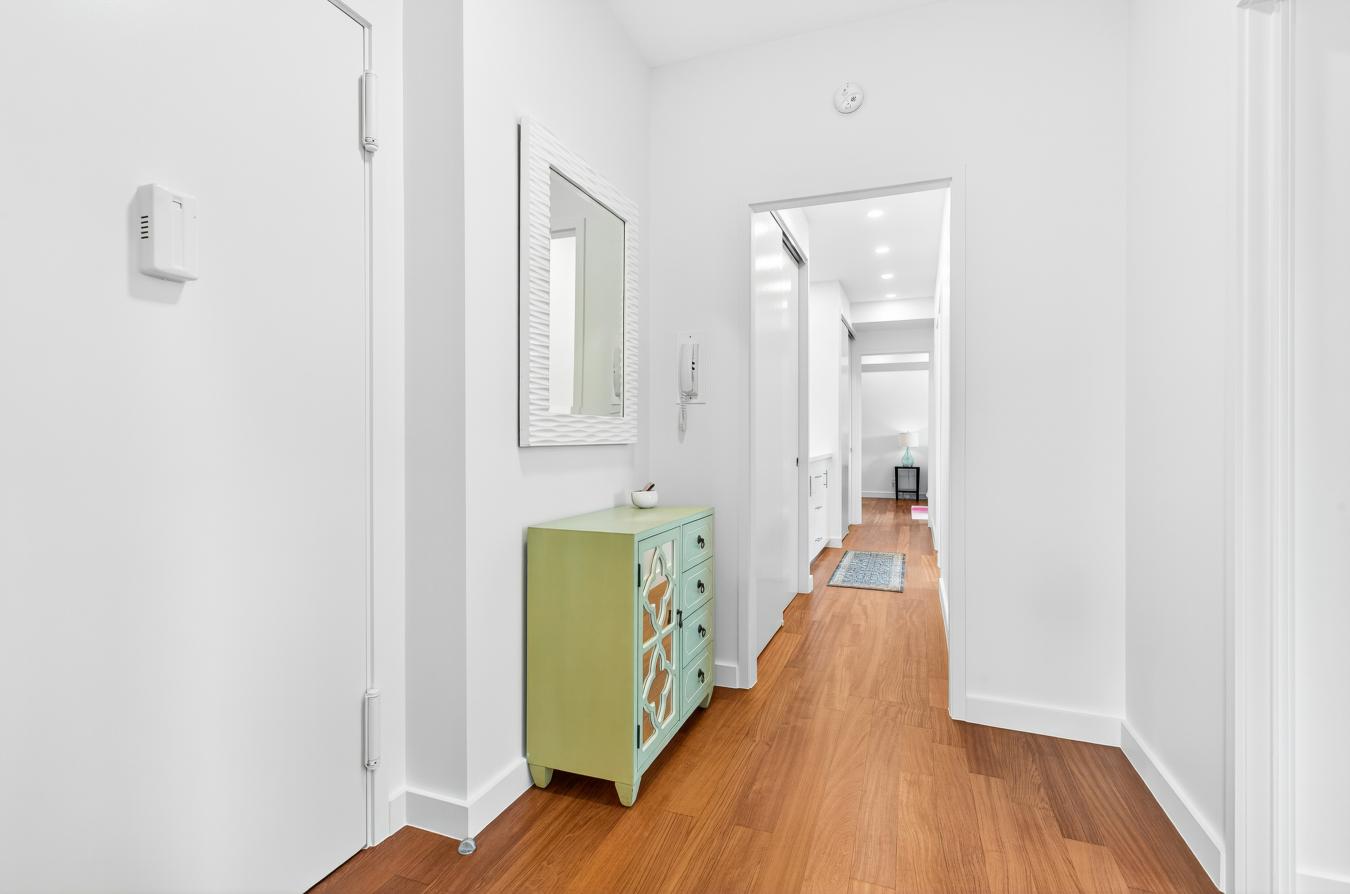 New York, New York, 10021, United States, 2 Bedrooms Bedrooms, ,2 BathroomsBathrooms,Residential,For Sale,1984642