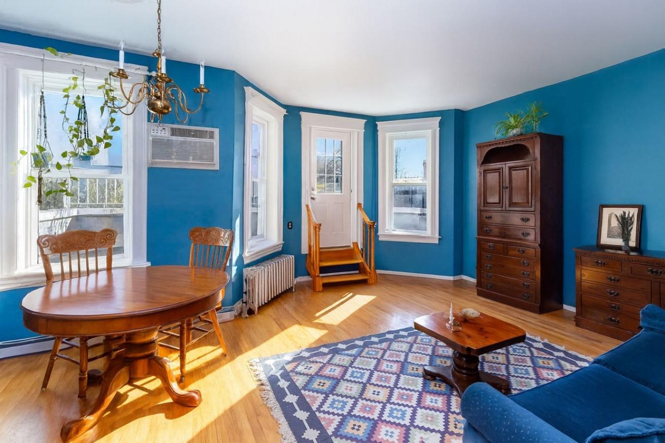 Brighton Beach, New York, 11235, United States, 2 Bedrooms Bedrooms, ,2 BathroomsBathrooms,Residential,For Sale,1984641