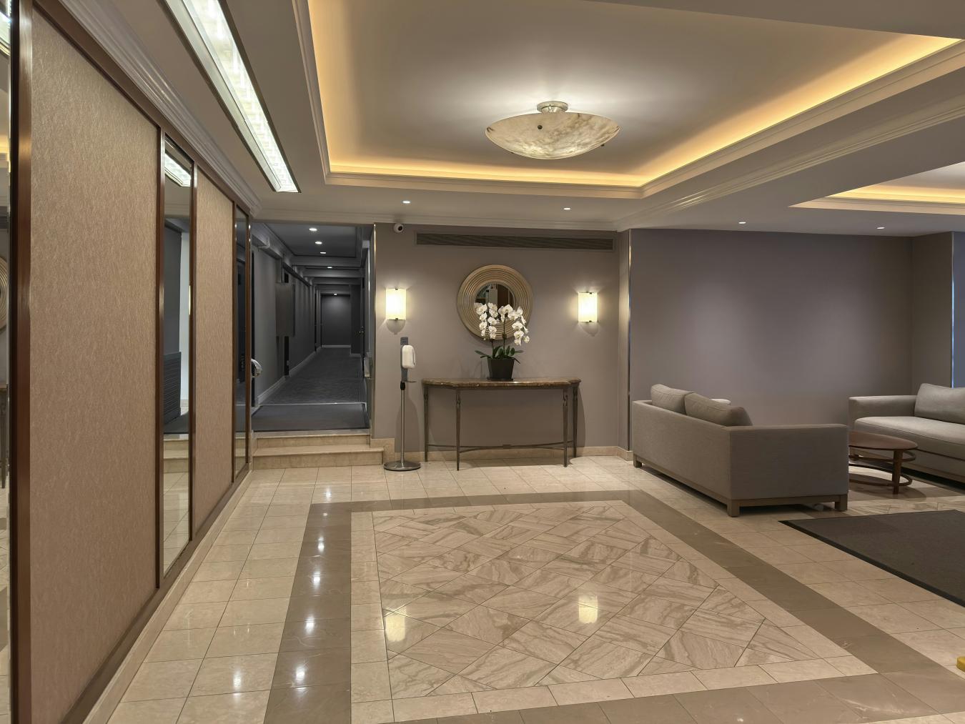 New York, New York, 10021, United States, 3 Bedrooms Bedrooms, ,2 BathroomsBathrooms,Residential,For Sale,1984639