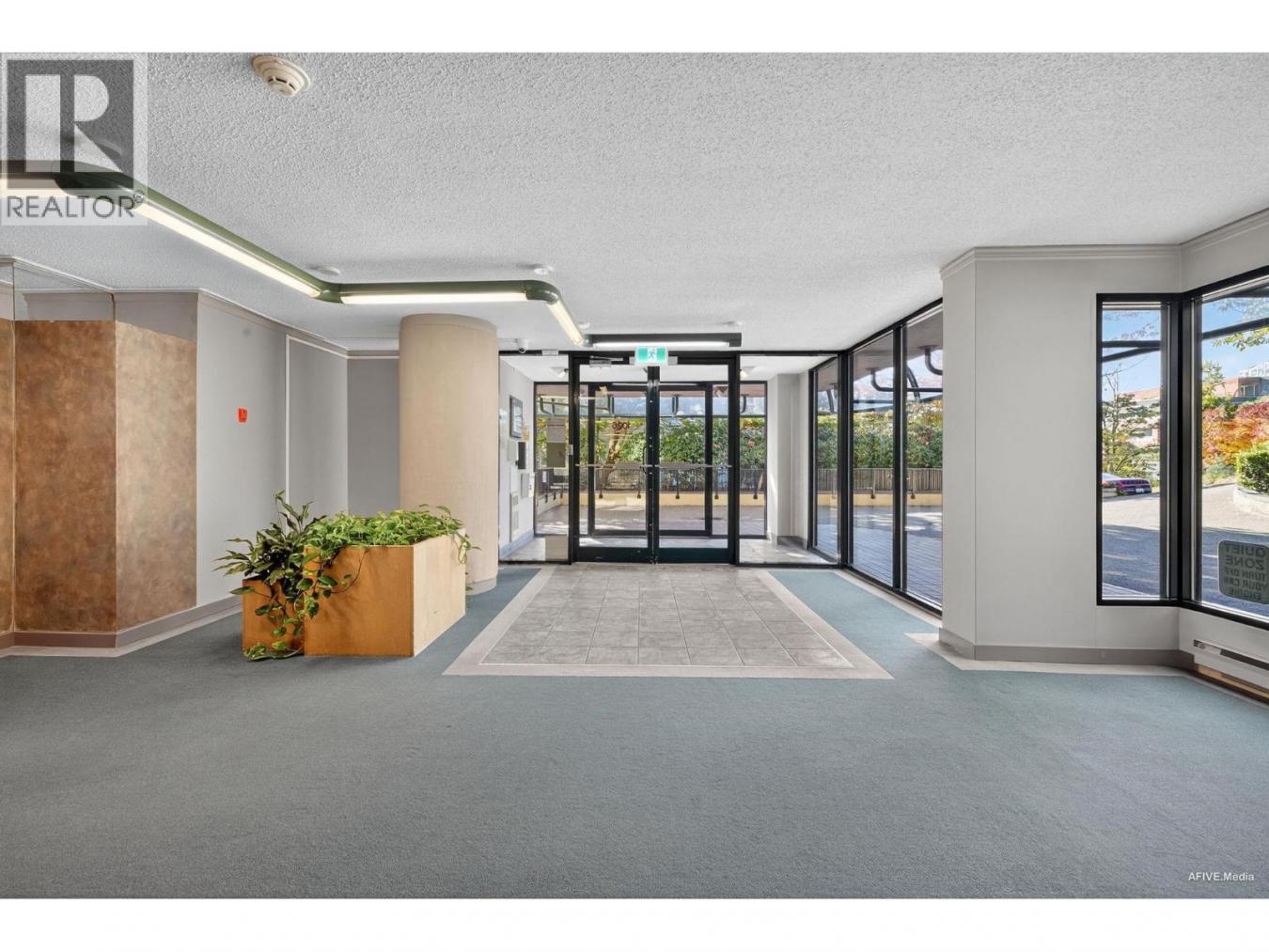 New Westminster, BC, V3M6B2, Canada, 1 Bedroom Bedrooms, ,1 BathroomBathrooms,Residential,For Sale,1984634