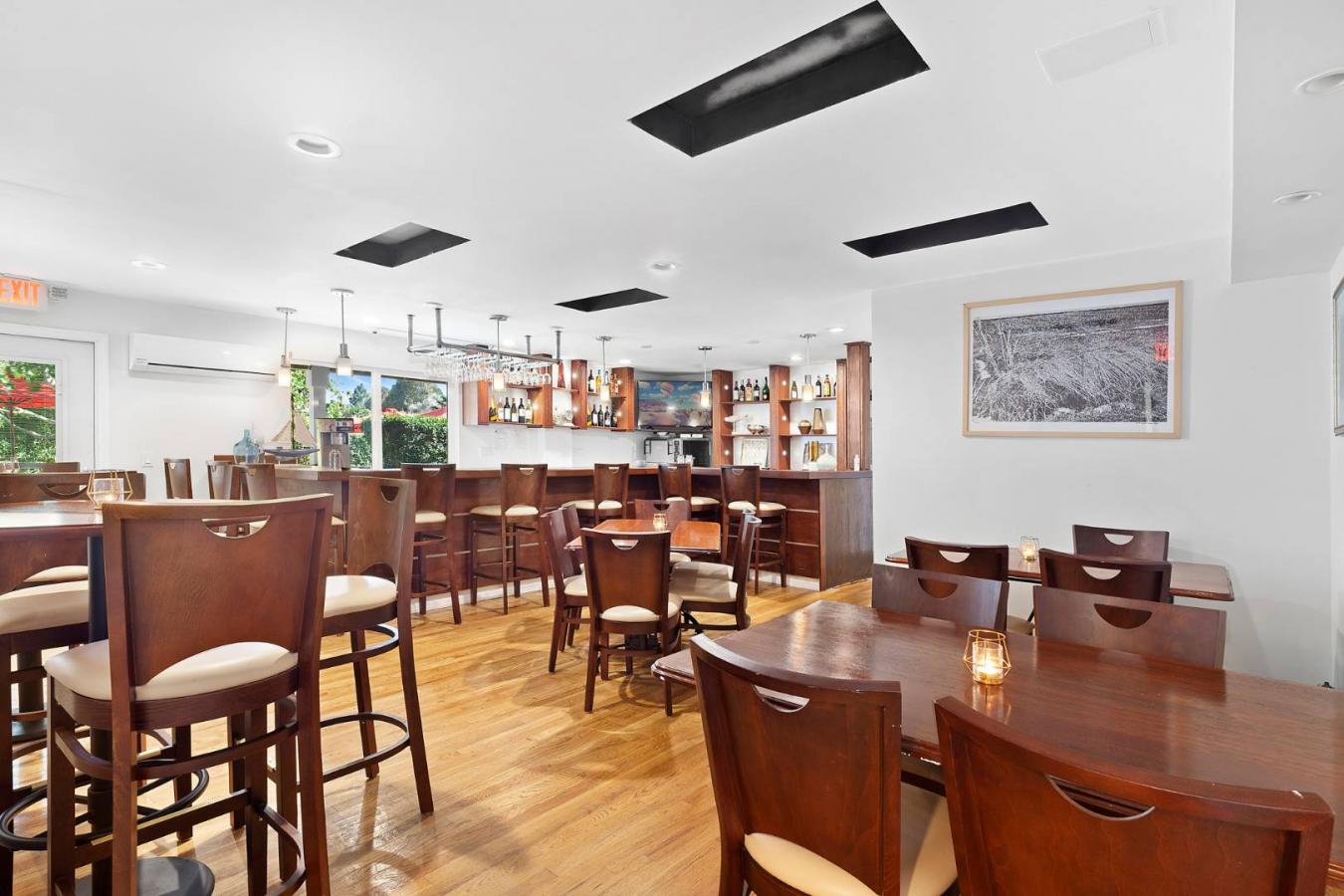 Southampton, New York, 11968, United States, ,62 BathroomsBathrooms,Residential,For Sale,1984633