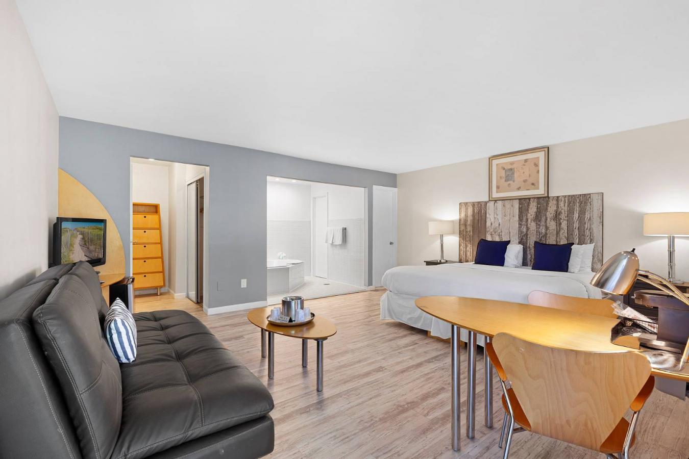 Southampton, New York, 11968, United States, ,62 BathroomsBathrooms,Residential,For Sale,1984633