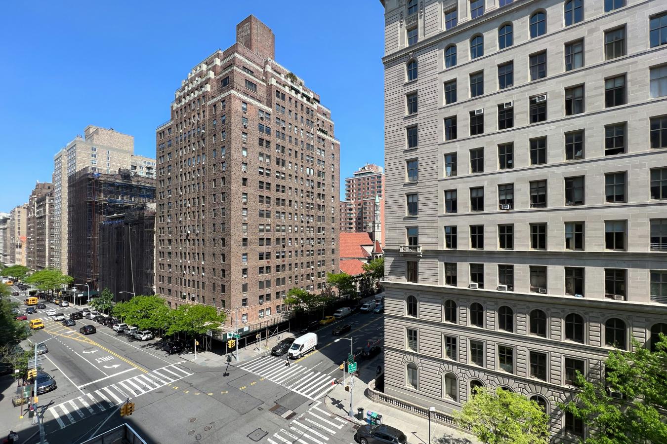 New York, New York, 10024, United States, 3 Bedrooms Bedrooms, ,3 BathroomsBathrooms,Residential,For Sale,2008663